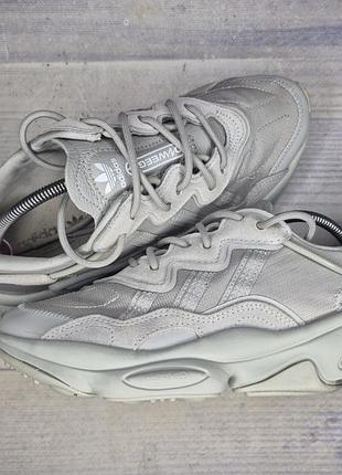 Кроссовки adidas ozweego