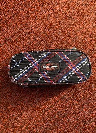 Пенал eastpak oval single tartan re-check black оригінал