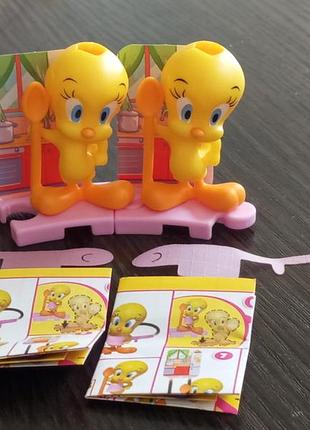 Kinder joy looney tunes 2026