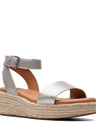 Р.37.5 clarks жіночі шкіряні босоніжки оригінал