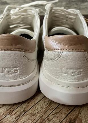Шкіряні кросівки ugg 36 розмір, 22 см