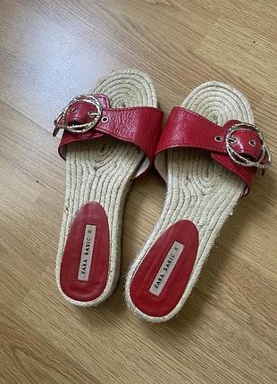 Zara шльопанці розміру 40 (26 см)