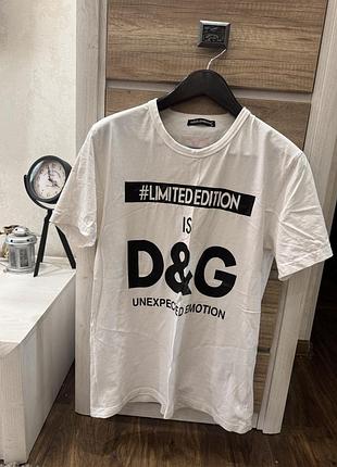 Футболка від бренду dolce gabbana