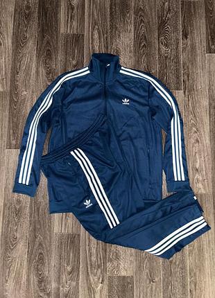 Костюм adidas