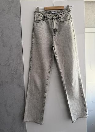 Сірі джинси zara straight fit