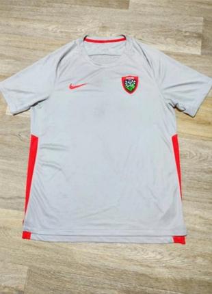 Мужская футболка nike , размер l .
