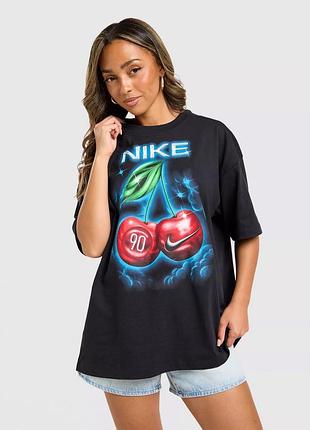 Футболка бавовняна nike  w nsw classic os st6 tee ir7836 (010 ) розмір м