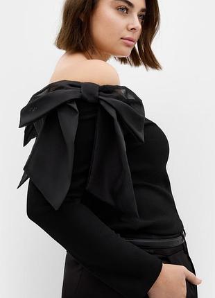 Елегантна трендова блузка-топ river island батал plus size на розмір 3-4xl з обʼємними бантами🔥🔥🔥