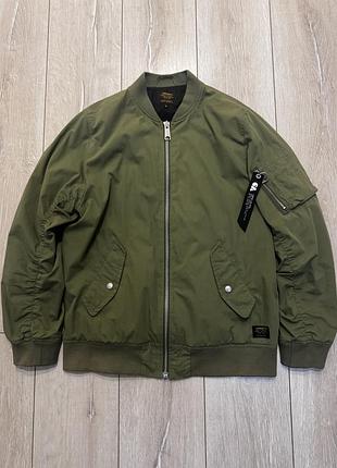 Кутрка бомбер carhartt