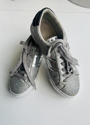 Сріблясті мокасини guess 37 р