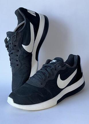Кросівки nike md runner 40 (25,5 см) оригінал унісекс