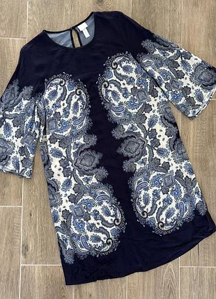 Платье h&m, в цветочный принт, в отличном состоянии. размер-38