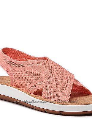 Р.38, 39, 40 clarks жіночі босоніжки оригінал