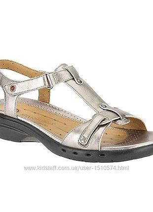 Р.38, 42 clarks жіночі шкіряні босоніжки оригінал