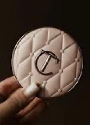 Тональний кушон charlotte tilbury