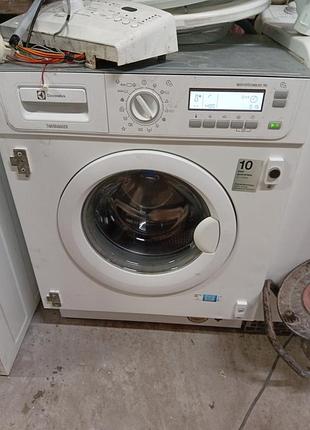 Б/у запчасти на стиральную машину electrolux ewg147540w . разборка стиральной машины electrolux ewg147540w . electrolux