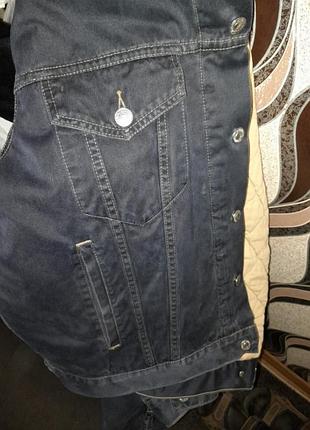 Куртка вінтажна levi's, утеплена в хорошому стані.