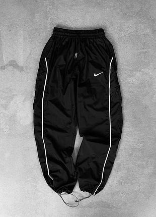 Штаны nike черные нейлоновые, спортивные штаны найк плащевка, нейлоновые комфортные штаны для парня m