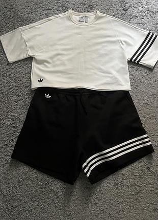 Костюм adidas жіночий