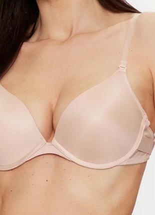Гладкий безшовный бежевый бюстгальтер hunkemoller 38b 85b пушап съемные силиконовые бретельки !!!нет силиконовой спинки застежки!!!