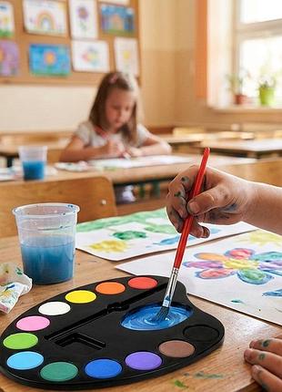 Фарби акварельні на палітрі 12 кольорів з пензликом — набір акварельних фарб для малювання у палітрі 18×13 см