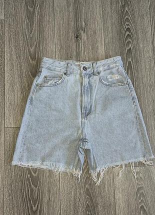 Шорты от stradivarius