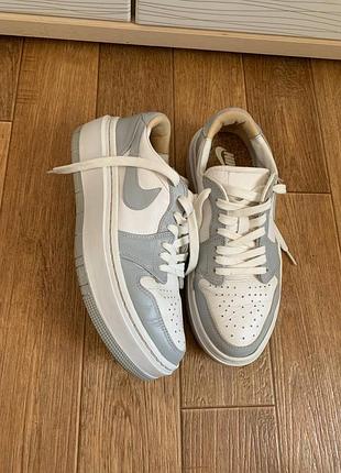 Кросівки nike air jordan 1 elevate low wolf grey