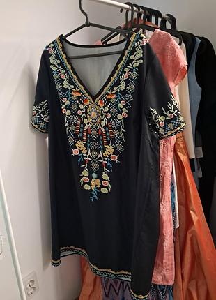 Платье женское