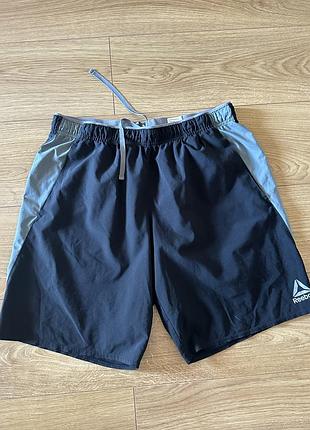 Чоловічі шорти reebok -l
