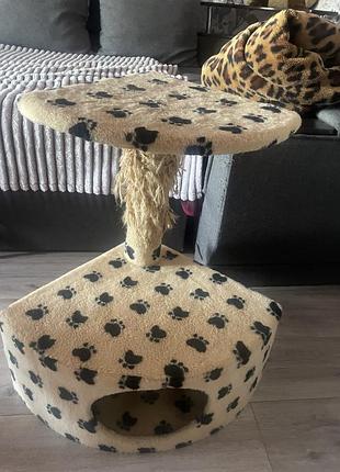 Продам домік для котика з кігтеточкою