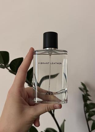 Чоловічий парфум vibrant leather 100 ml від zara.