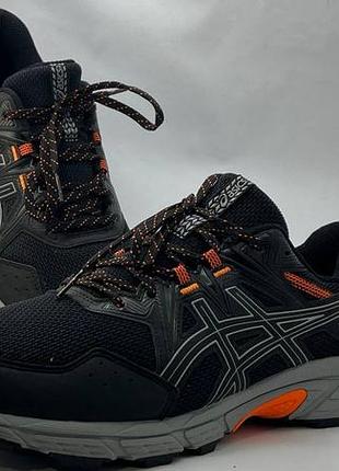 Чоловічі бігові кросівки  asics