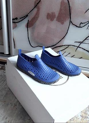 Аквашузы, кораллки в состоянии нового, 
28-29, beco sport.