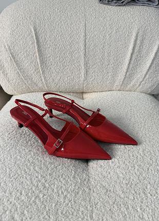Туфлі  жіночі zara червоні