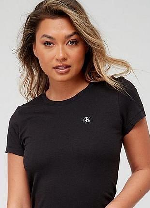 Жіноча calvin klein футболка оригінал чорна
