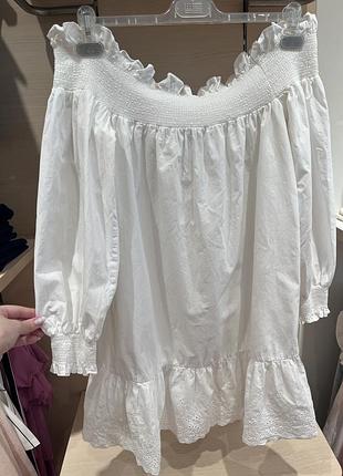 Чарівна біла сукня в романтичному стилі boho від reserved.