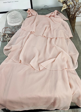 Актуальна,ефектна персикова сукня з воланами h&m