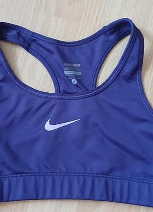 Спортивный топ nike