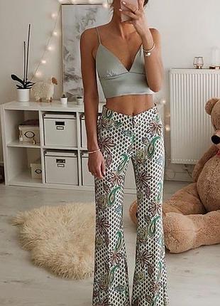 Сатиновий топ на бретельках zara