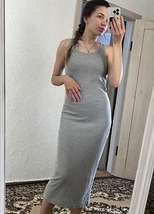 Сукня в рубчик