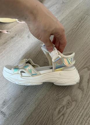 Босоніжки сандалі steve madden