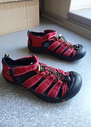 Трекінгові сандалі босоніжки keen newport h2 washable