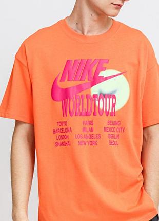 Оригінальна чоловіча помаранчева футболка nike sportswear розмір s-m oversize