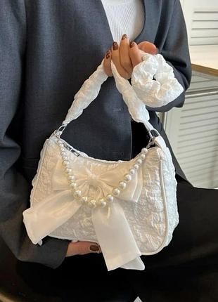 Сумка з бантиком в стилі coquette