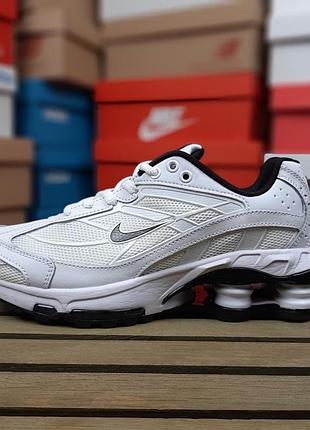 Жіночі кросівки nike shox ride 2 sp supreme white black білі з чорним sin