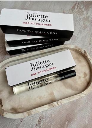 Парфумована вода juliette has a gun ode to dullness eau de parfum