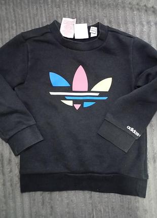 оригинальный свитшот adidas на 4-5 лет (рост 110 см)