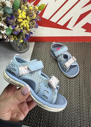 Оригинальные сандалии clarks
