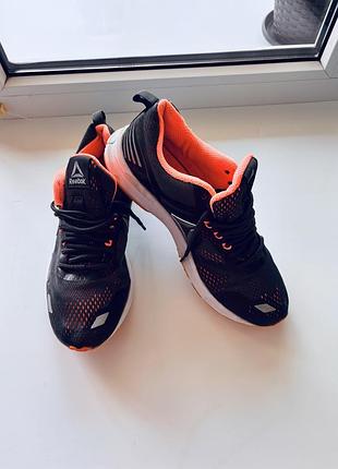 Жіночі кросівки reebok