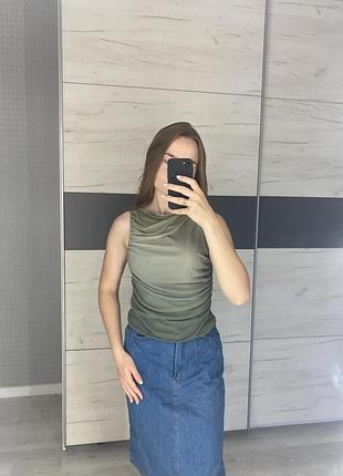 Драпірований топ в оливковому кольорі s pull&bear